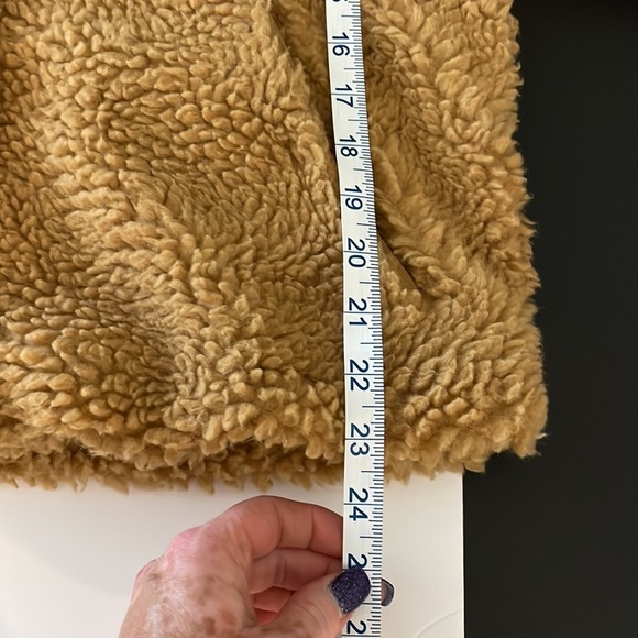Pacsun camel fuzzy faux fur teddy comfy fall zip up‎ oversized jacket size XS/S - Picture 13 of 16